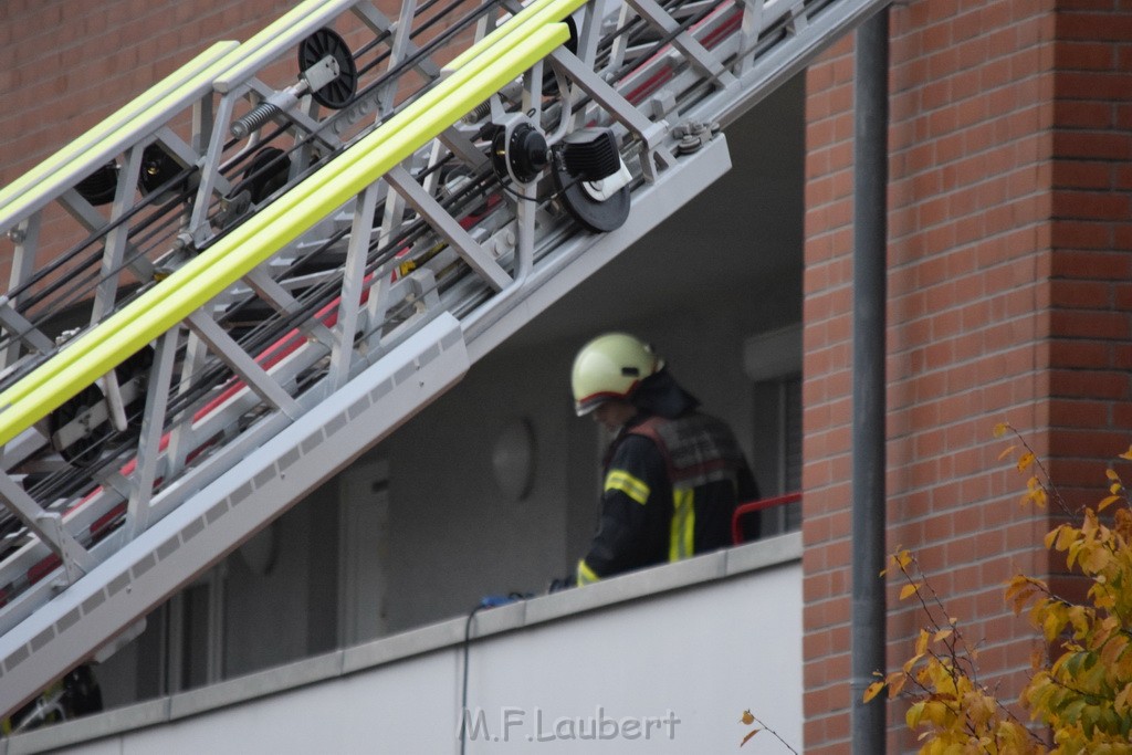 Feuer 2 Y Koeln Suerth Elisabeth Selbertstr P056.JPG - Miklos Laubert